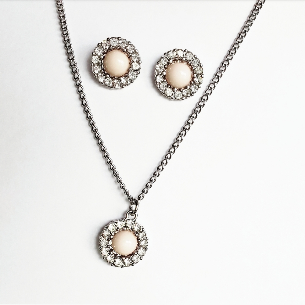 BNWT Silver & Pastel Pink Rhinestone Jewelry Set